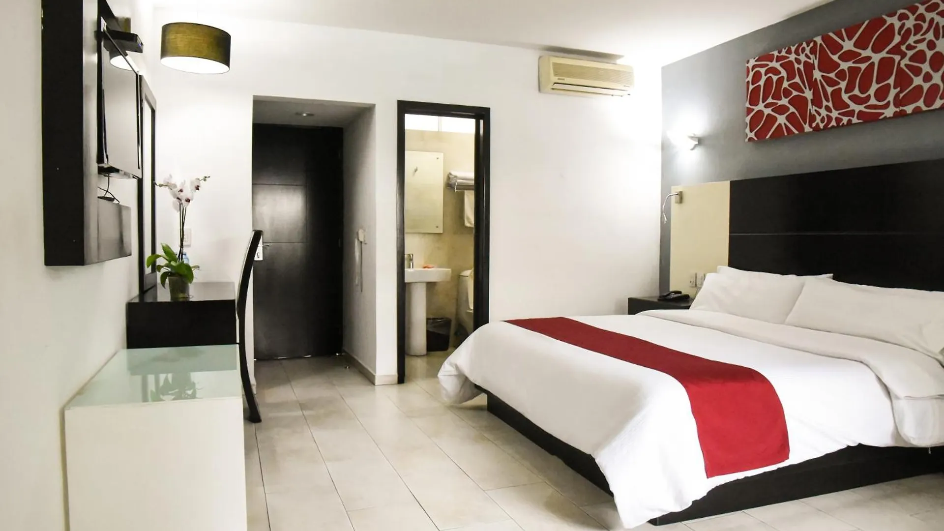 ***  Hotel Expo Plaza Business And Family Guadalajara Zapopan México